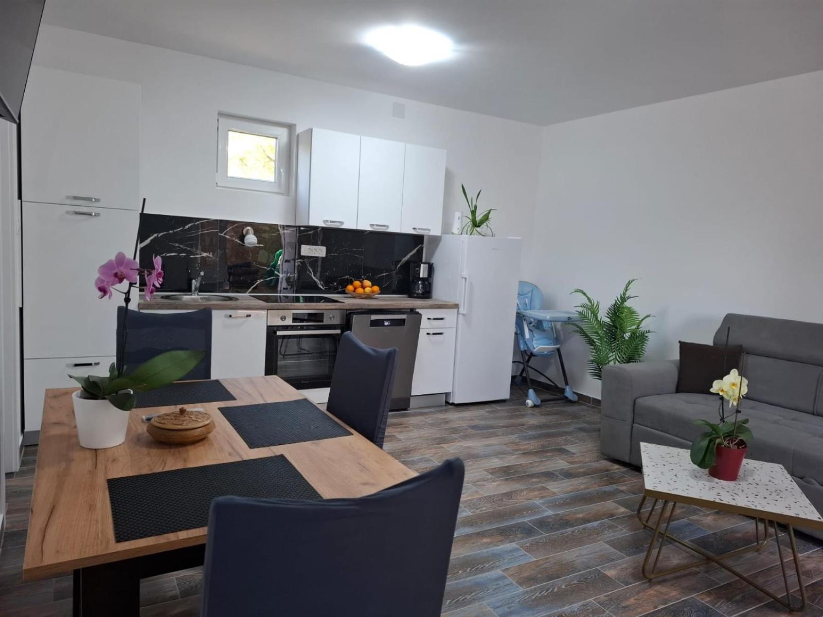 Holiday Home Zeljko,Marija & Jakov Стариград-Пакленица Экстерьер фото